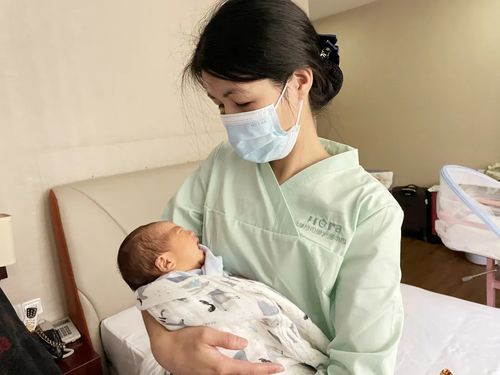赫拉媽媽優(yōu)秀月嫂推薦 專業(yè)貼心母嬰護(hù)理，膳膳食定制產(chǎn)康催乳一站式服務(wù)